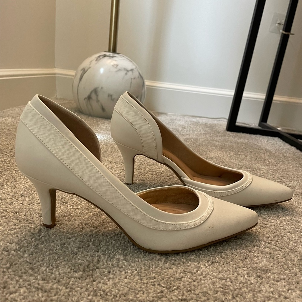Bridal Bundle! Elegant White Heels With Matching Purse